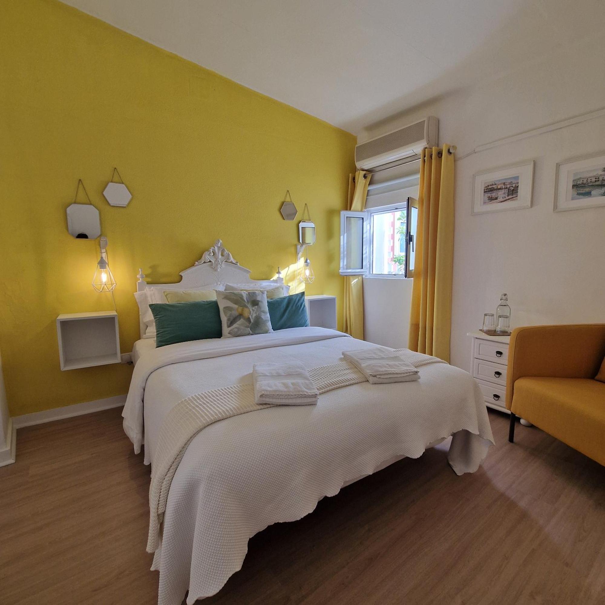 Bea'S Bed & Breakfast タヴィラ エクステリア 写真